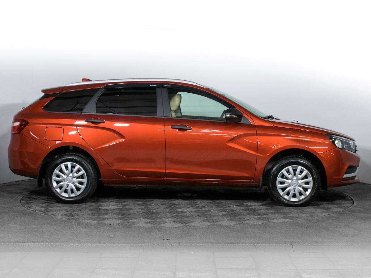 Lada (ВАЗ) Vesta SW, 2021 Фото №4