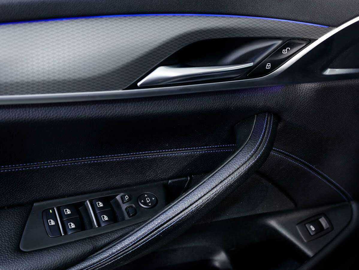 BMW 5 серии 520d xDrive, 2019 Фото №13