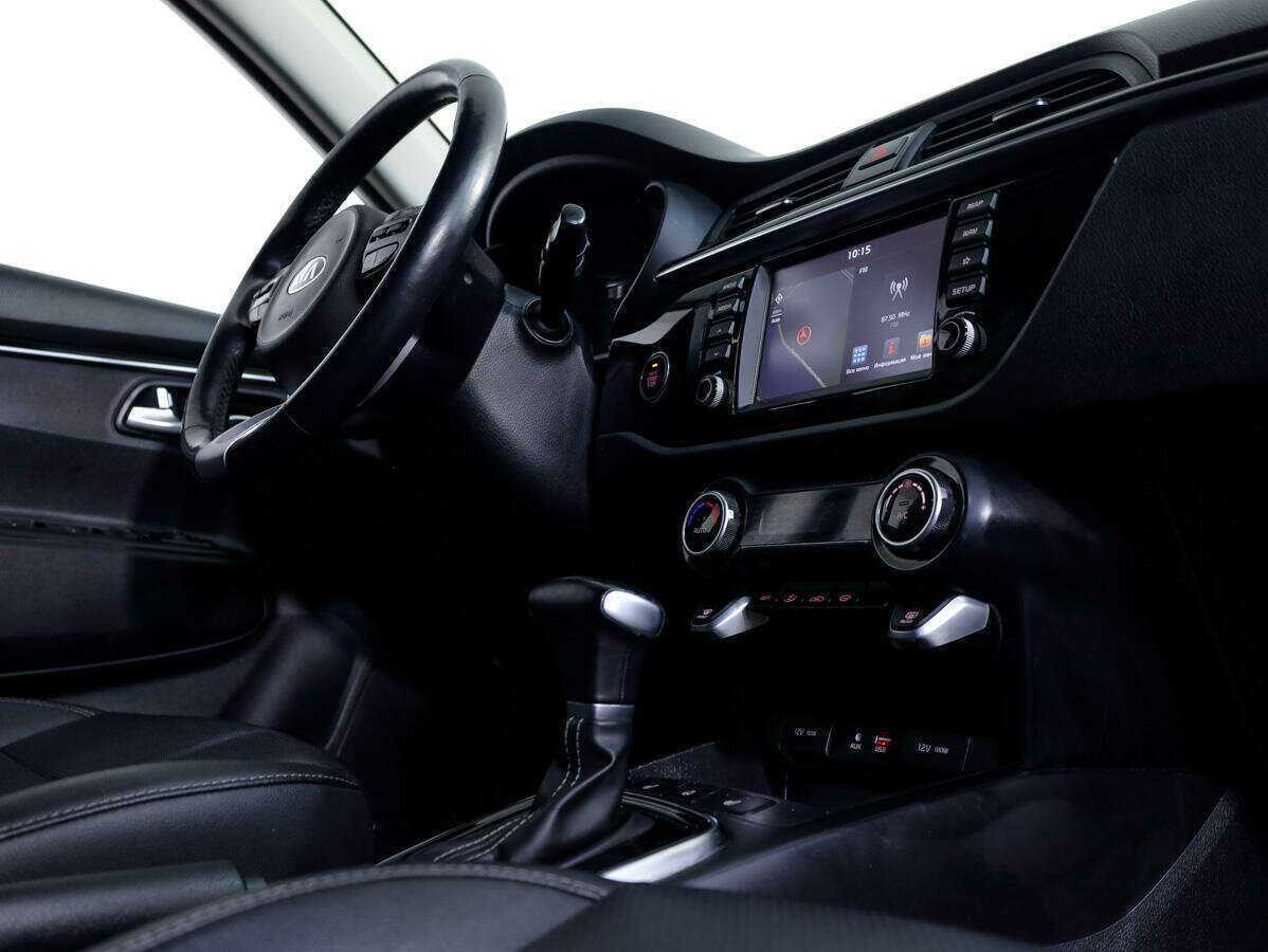 Kia Rio X-Line, 2018 Фото №17