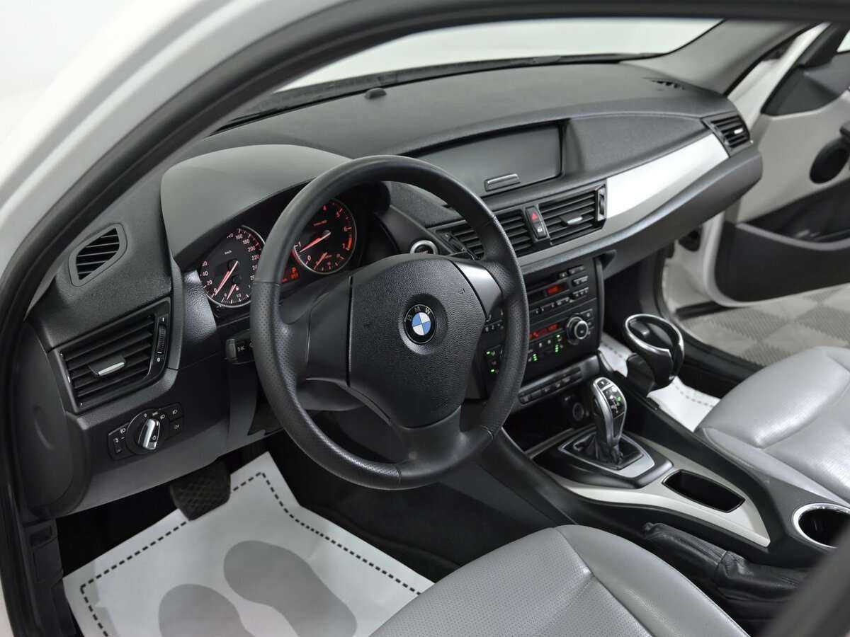BMW X1 20i, 2012 Фото №7