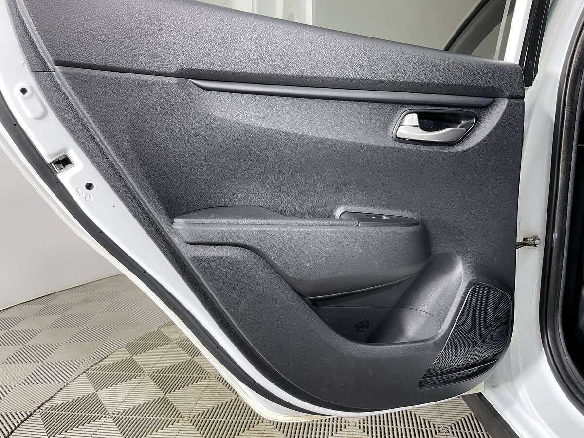 Kia Rio X-Line, 2020 Фото №22