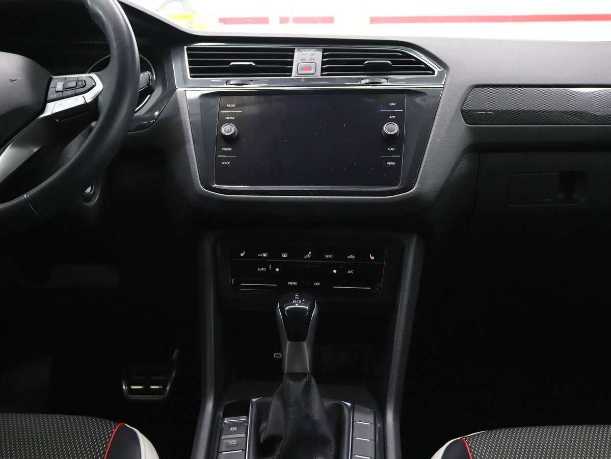 Volkswagen Tiguan, 2021 Фото №19