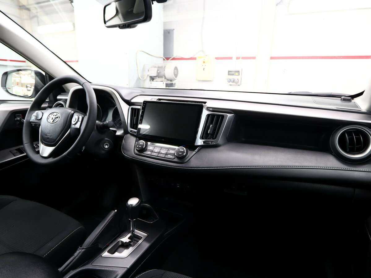 Toyota RAV4, 2017 - 143 000 км. | Фото №7