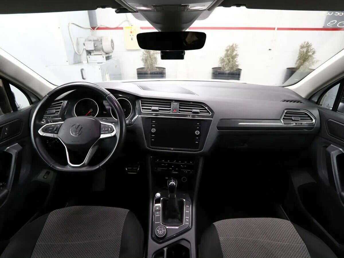 Volkswagen Tiguan, 2021 Фото №17