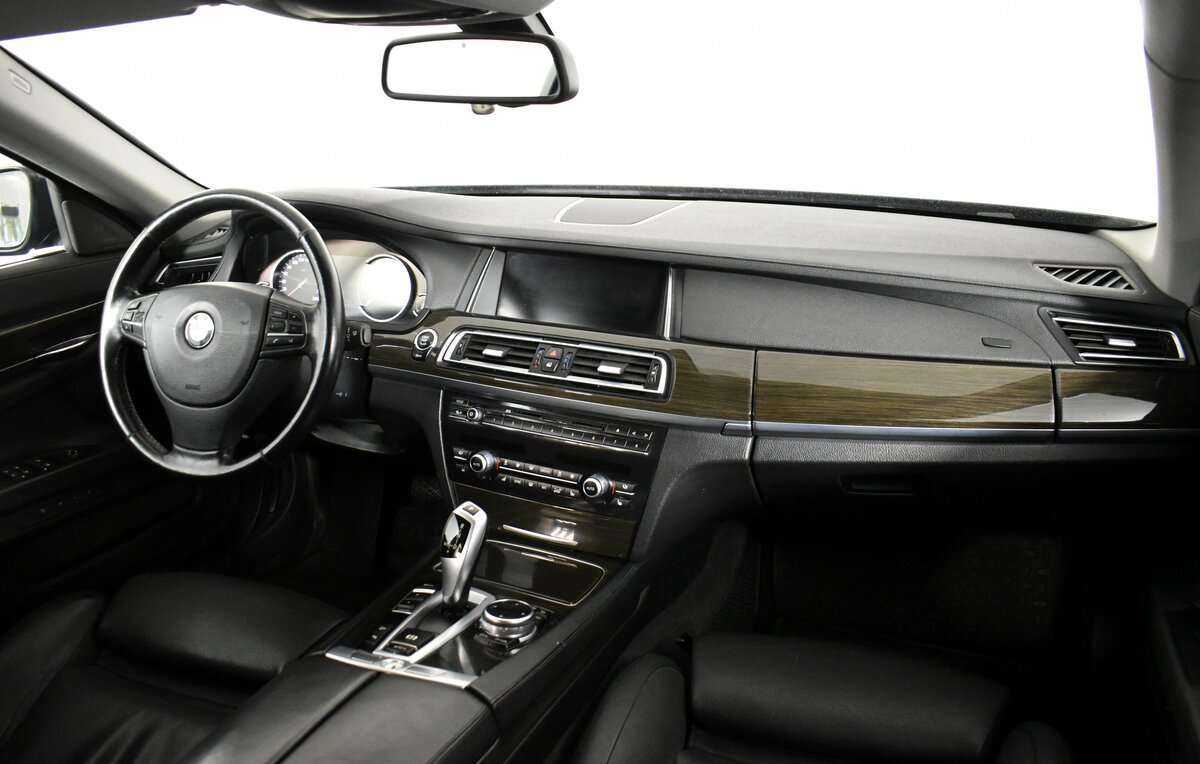 BMW 7 серии Long 740Li xDrive, 2014 Фото №9