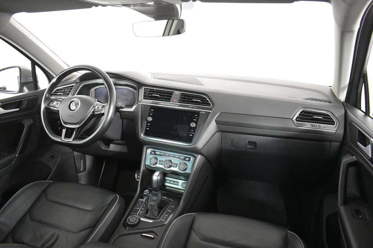 Volkswagen Tiguan, 2020 Фото №10
