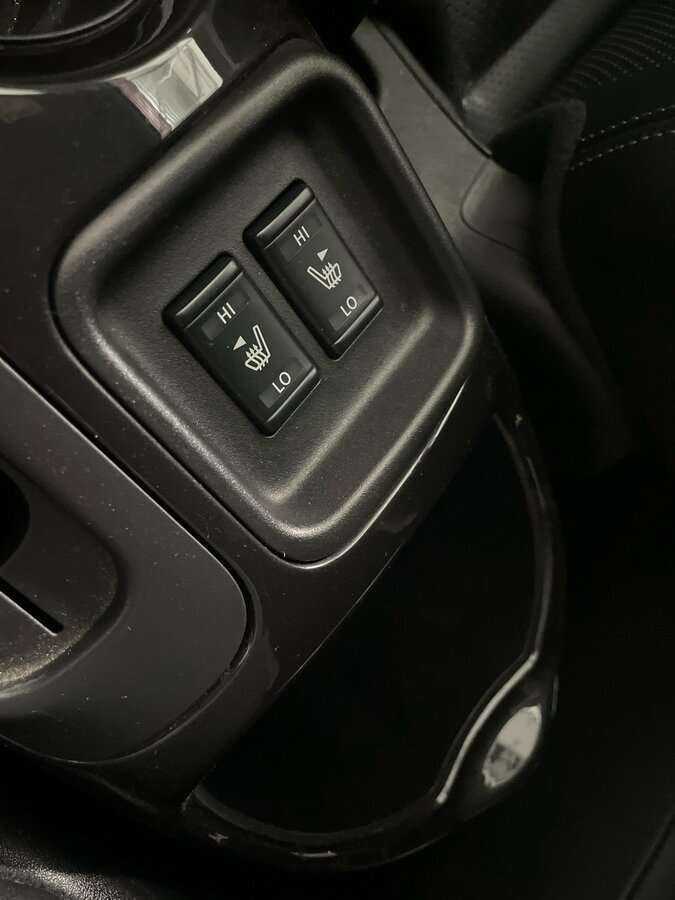 Nissan Juke, 2015 Фото №15