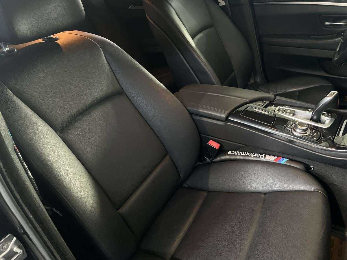 BMW 5 серии 520i, 2012 Фото №21