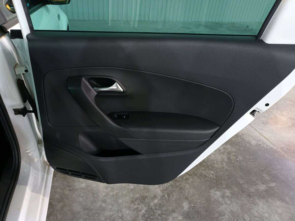 Volkswagen Polo, 2019 Фото №22