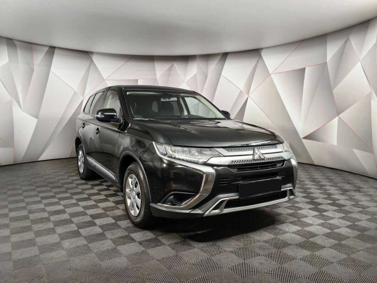 Mitsubishi Outlander, 2018 - 117 219 км. | Фото №3