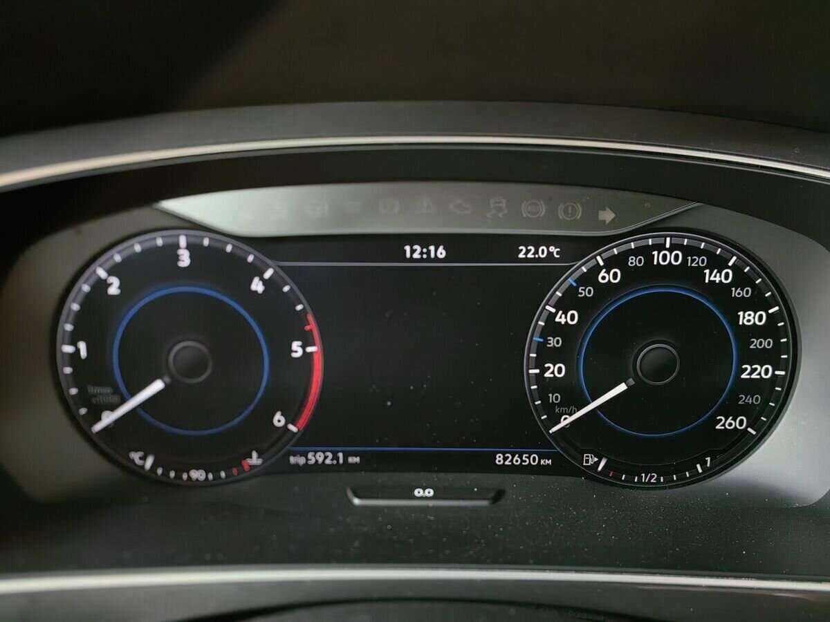 Volkswagen Tiguan, 2018 Фото №19