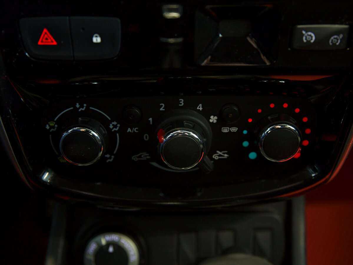 Nissan Terrano, 2017 Фото №8