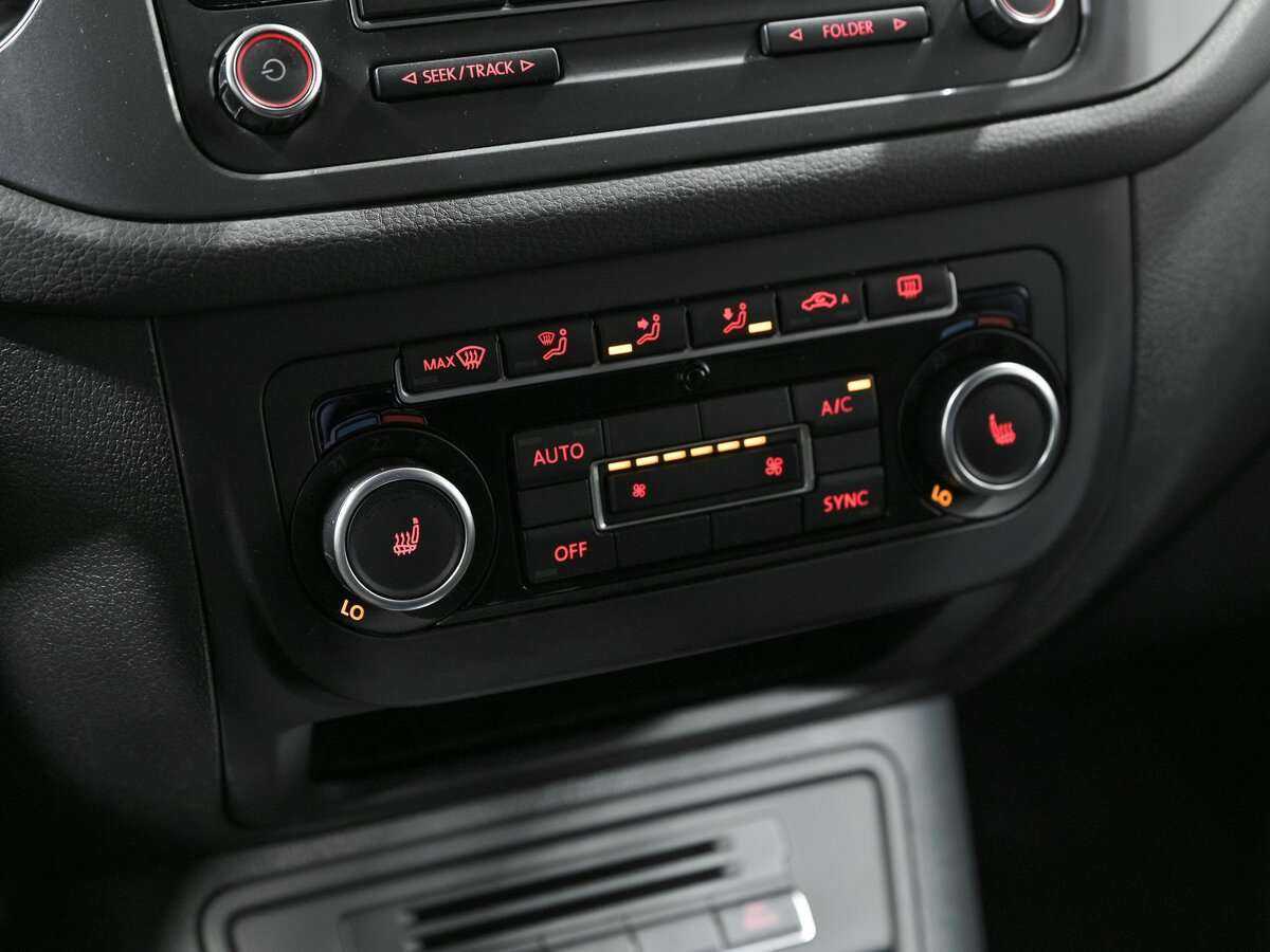 Volkswagen Tiguan, 2013 Фото №11