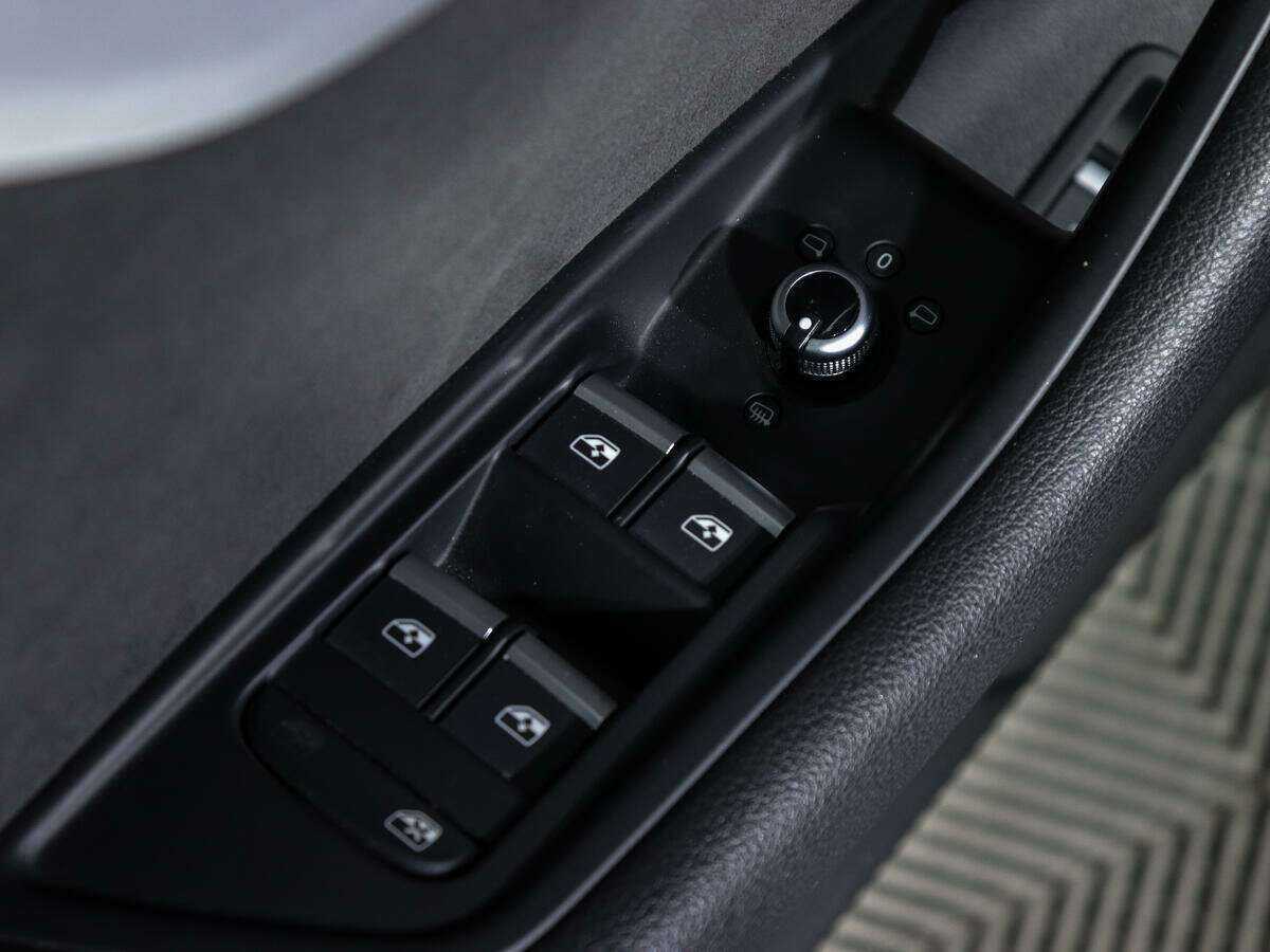 Audi A4, 2017 Фото №15