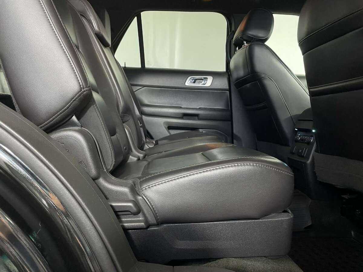 Ford Explorer, 2013 Фото №17