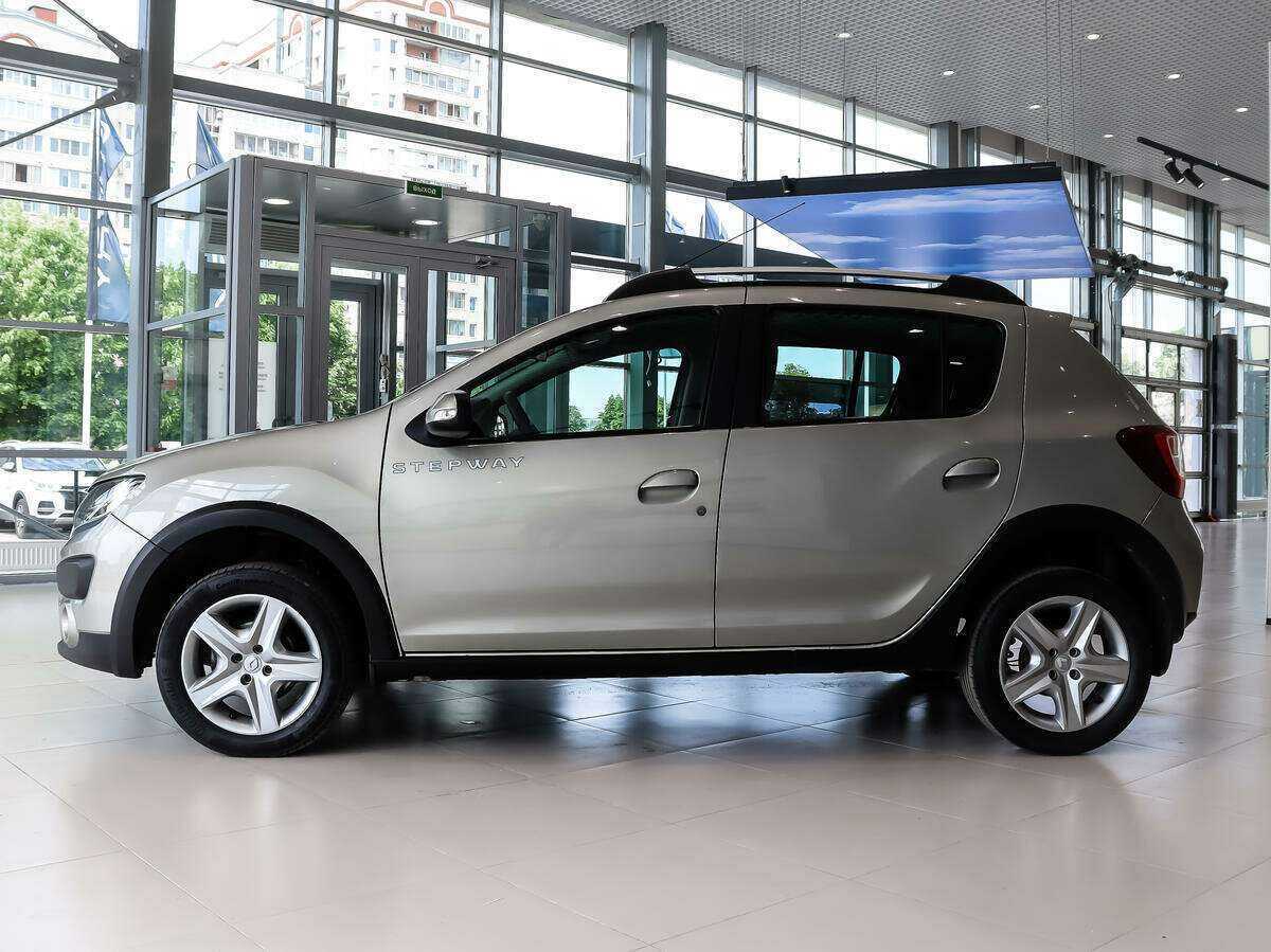 Renault Sandero Stepway, 2017 - 62 078 км. | Фото №4