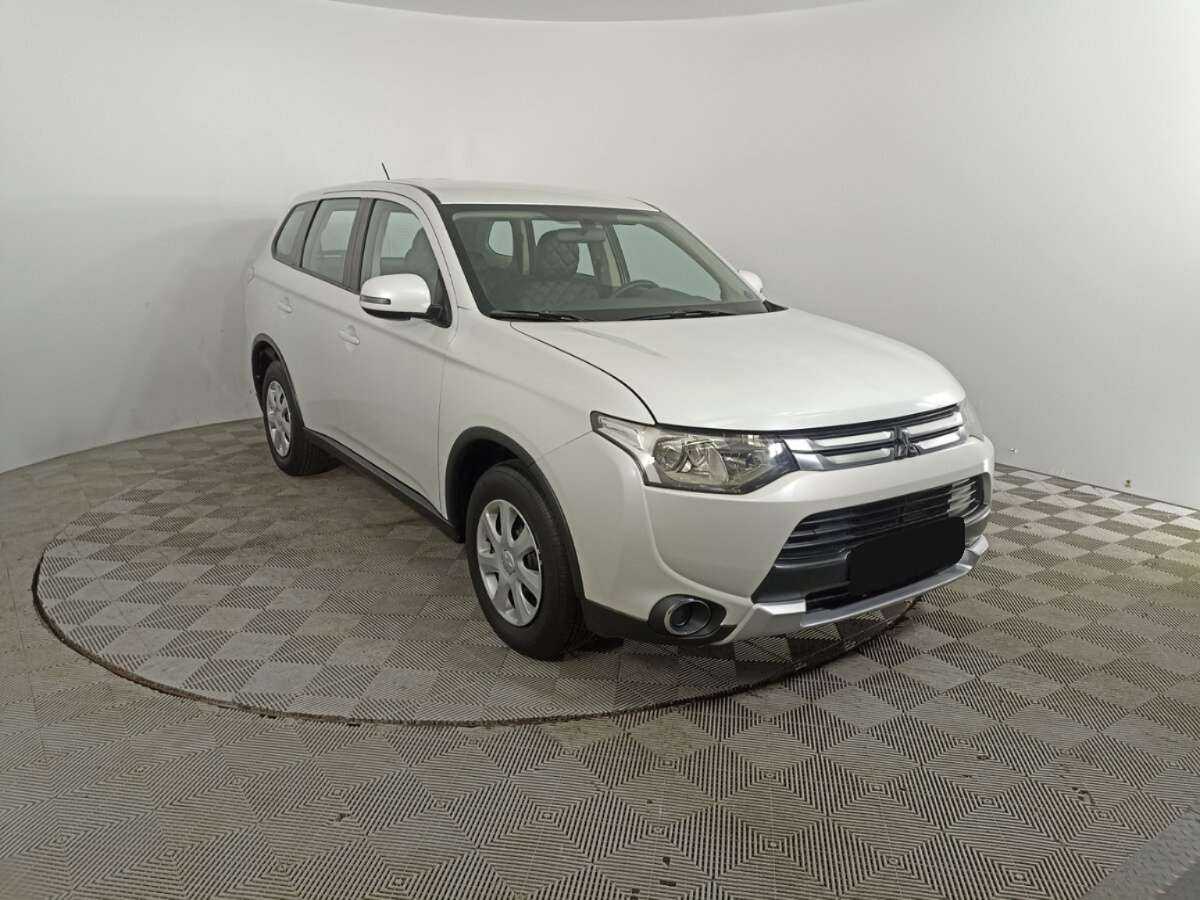 Mitsubishi Outlander, 2014 - 152 826 км. | Фото №3
