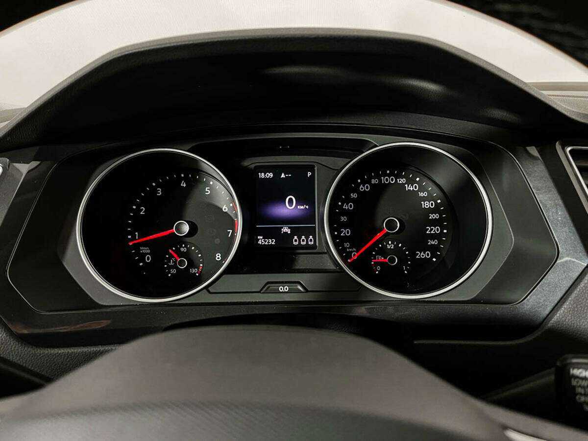 Volkswagen Tiguan, 2021 Фото №9