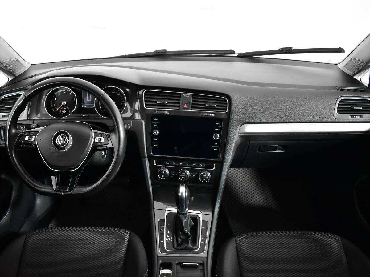 Volkswagen Golf, 2018 Фото №10