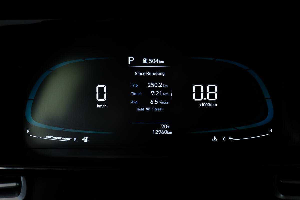 Hyundai Elantra, 2023 Фото №10