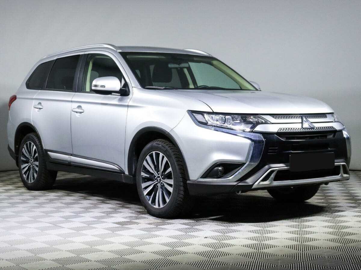 Mitsubishi Outlander, 2021 - 64 065 км. | Фото №3