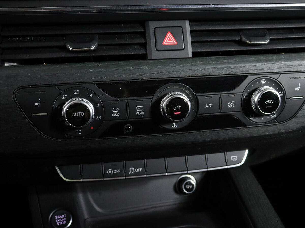 Audi A4, 2017 Фото №20