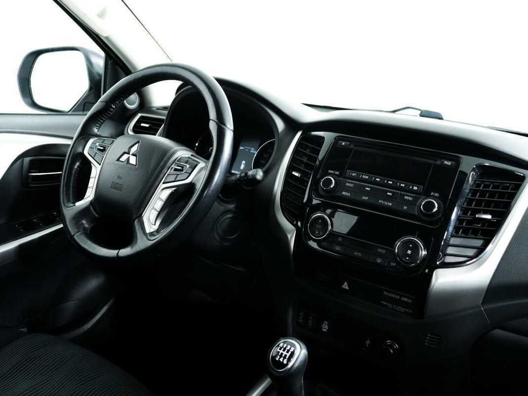 Mitsubishi Pajero Sport, 2018 Фото №9