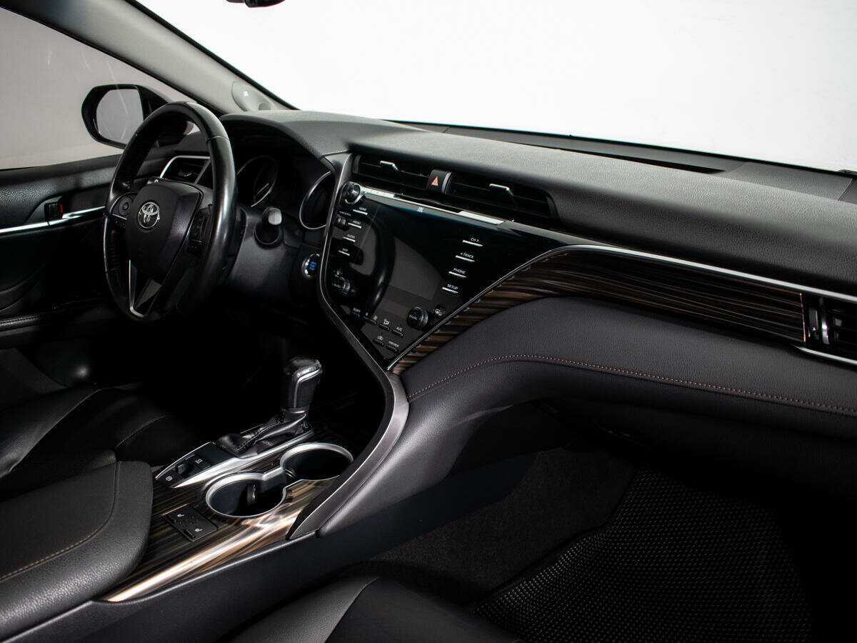 Toyota Camry, 2019 Фото №6