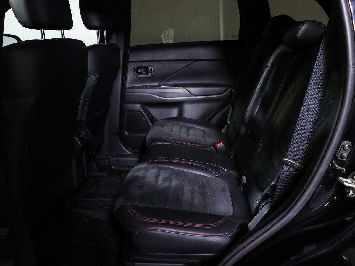 Mitsubishi Outlander, 2020 - 69 789 км. | Фото №8