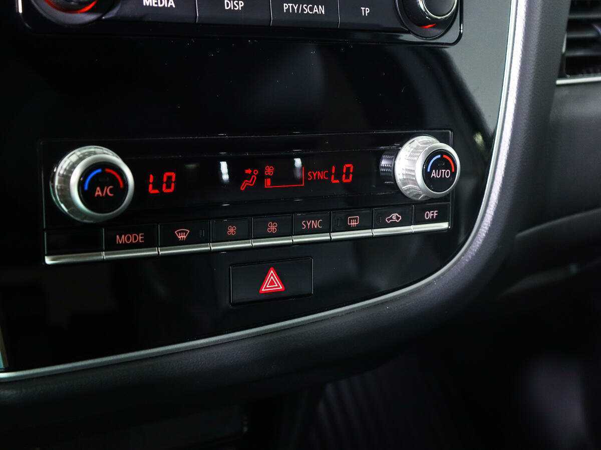 Mitsubishi Outlander, 2020 Фото №14