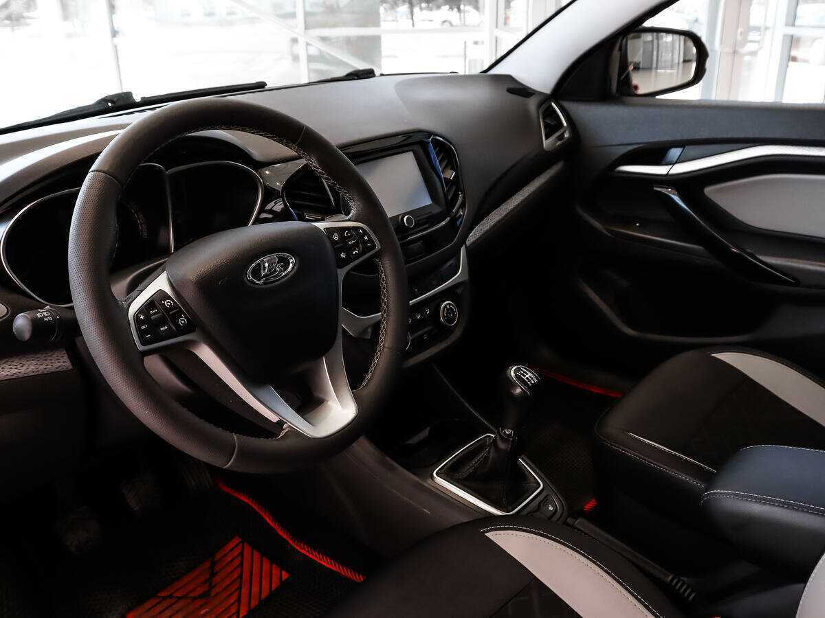 Lada (ВАЗ) Vesta SW Cross, 2019 - 129 135 км. | Фото №8