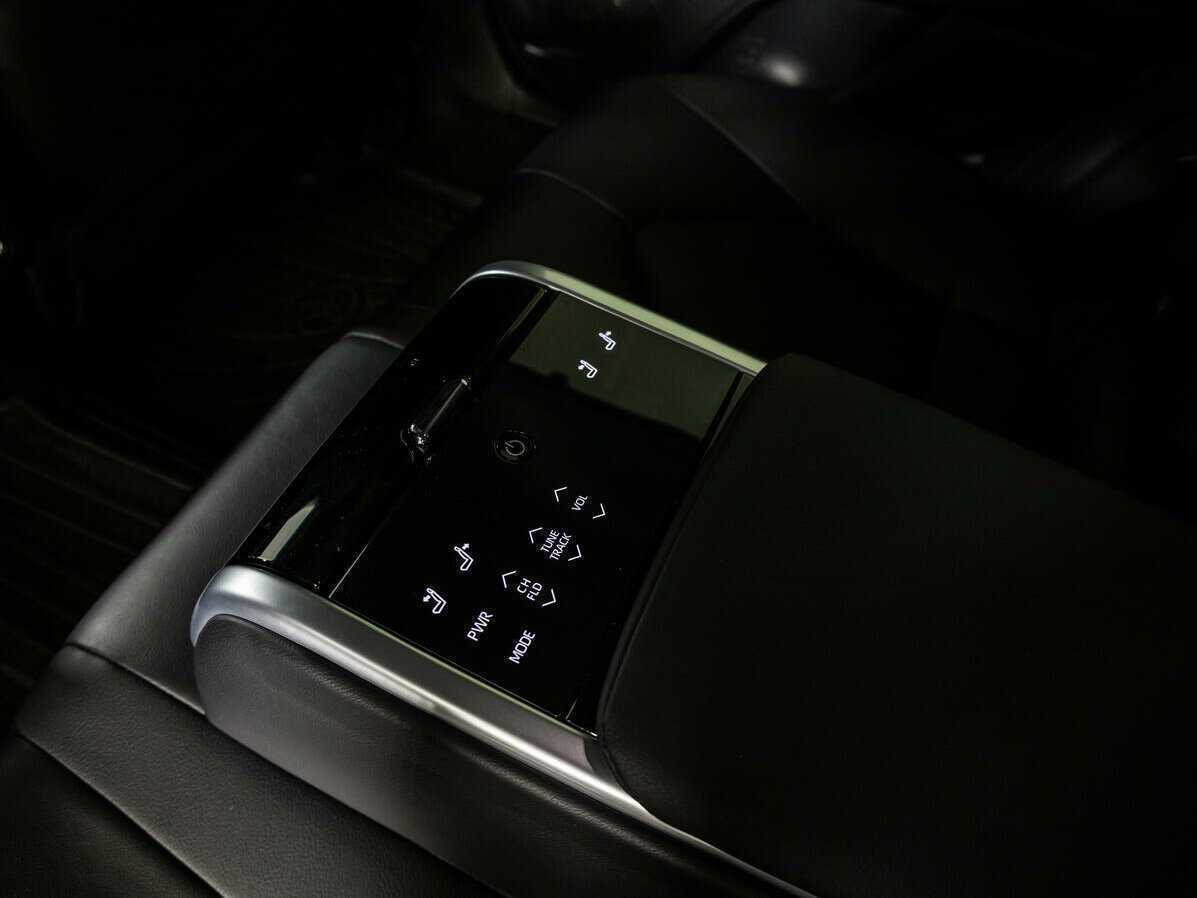 Toyota Camry, 2018 Фото №18