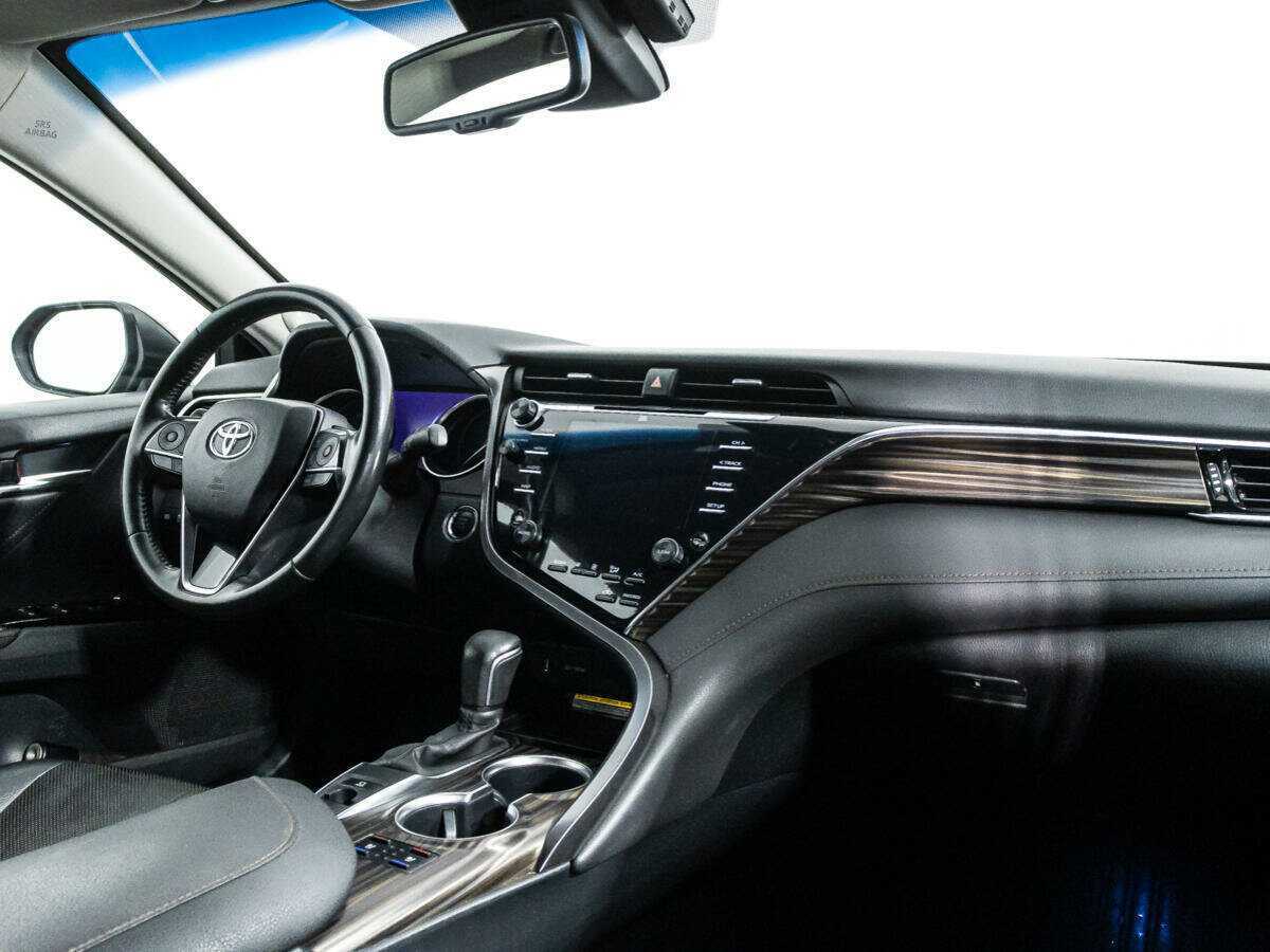 Toyota Camry, 2018 Фото №9