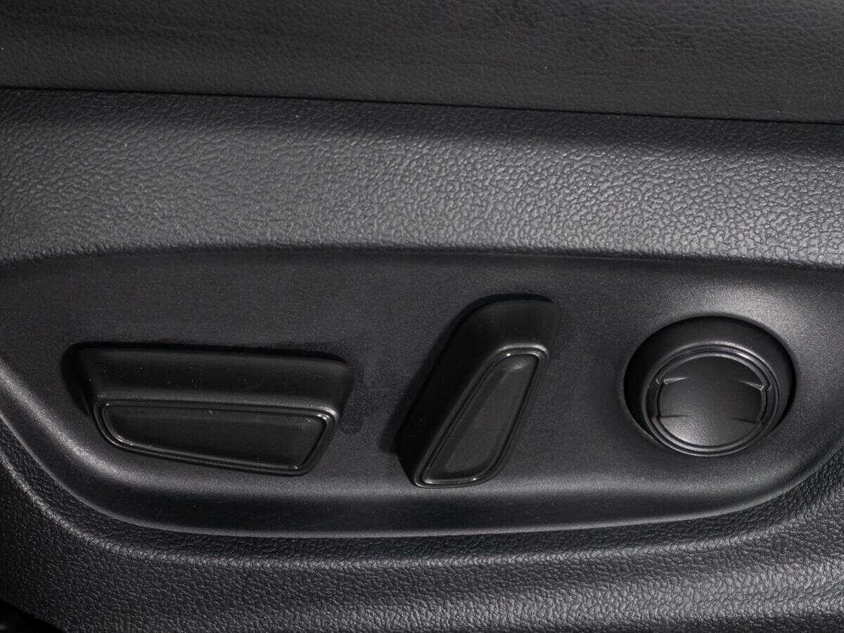 Toyota Camry, 2021 Фото №15