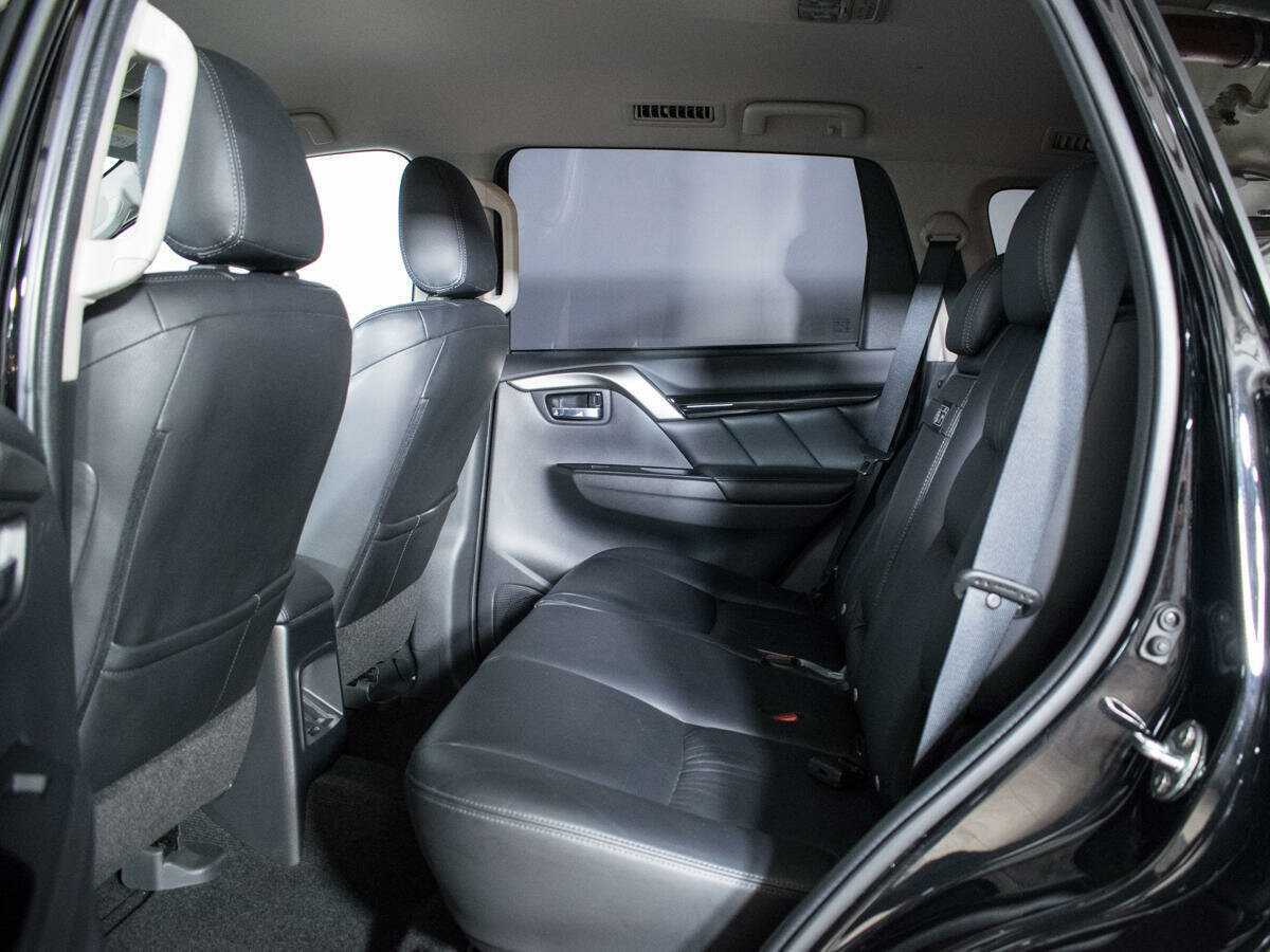 Mitsubishi Pajero Sport, 2019 Фото №10