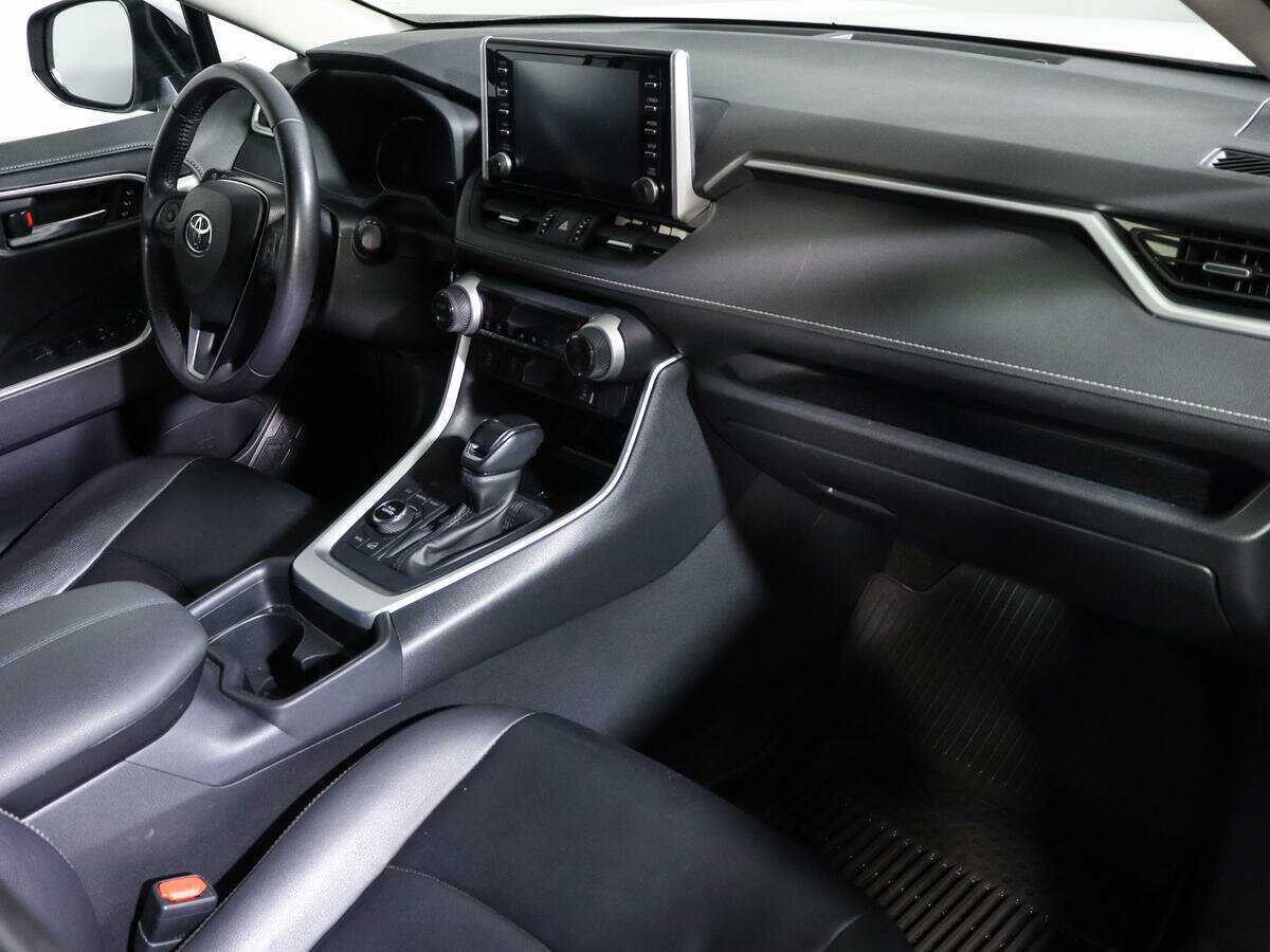 Toyota RAV4, 2021 Фото №10