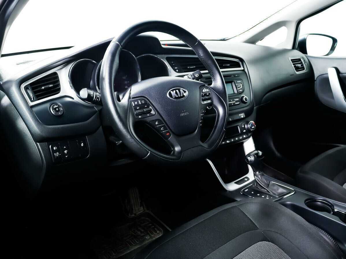 Kia Ceed, 2018 Фото №11