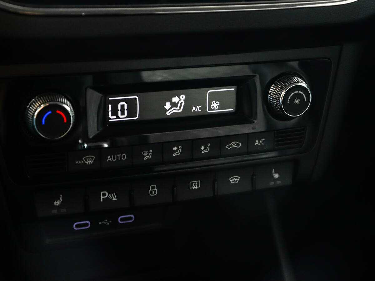 Skoda Rapid, 2022 Фото №14