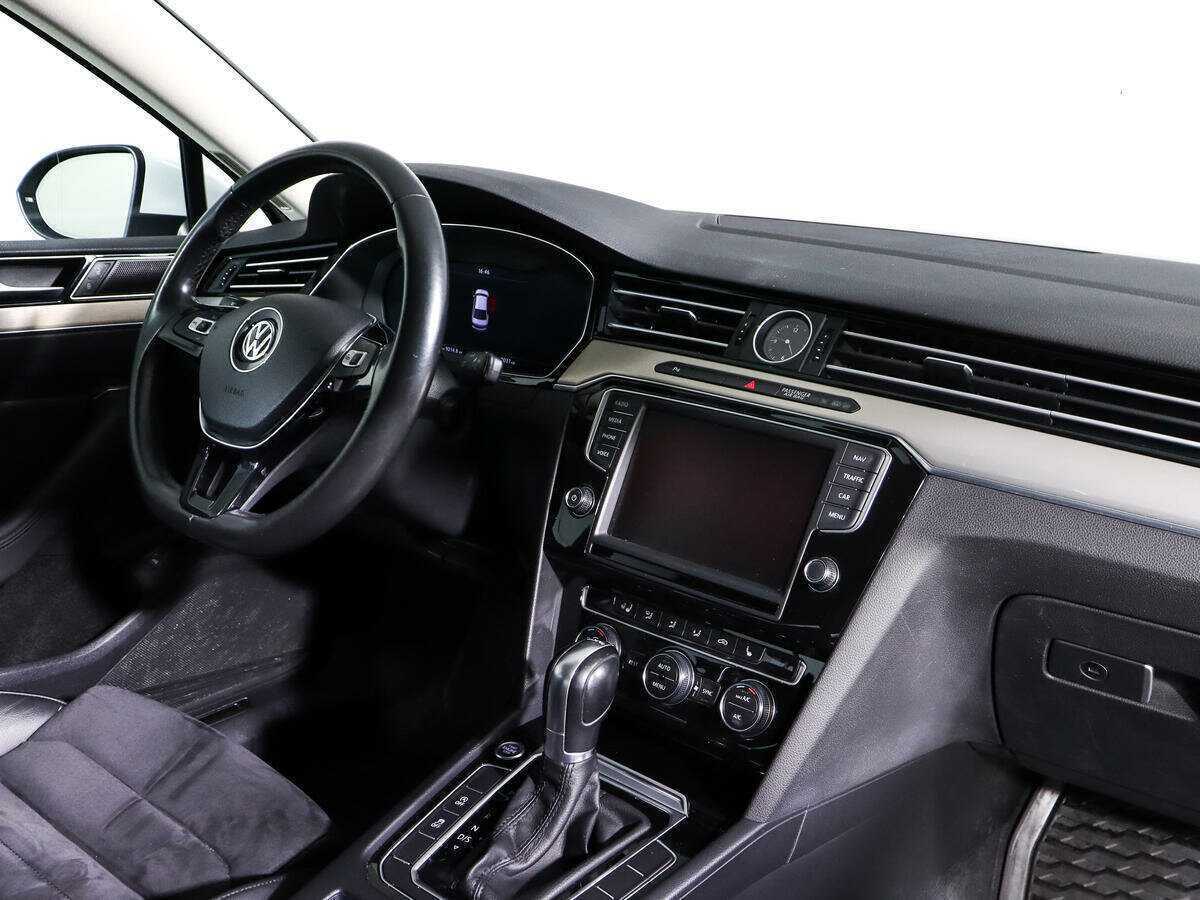 Volkswagen Passat, 2016 Фото №7