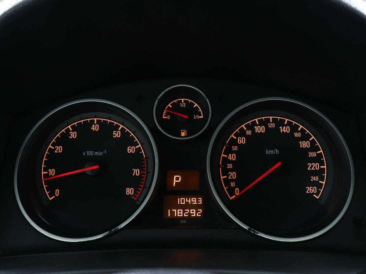 Opel Astra, 2012 - 178 290 км. | Фото №7