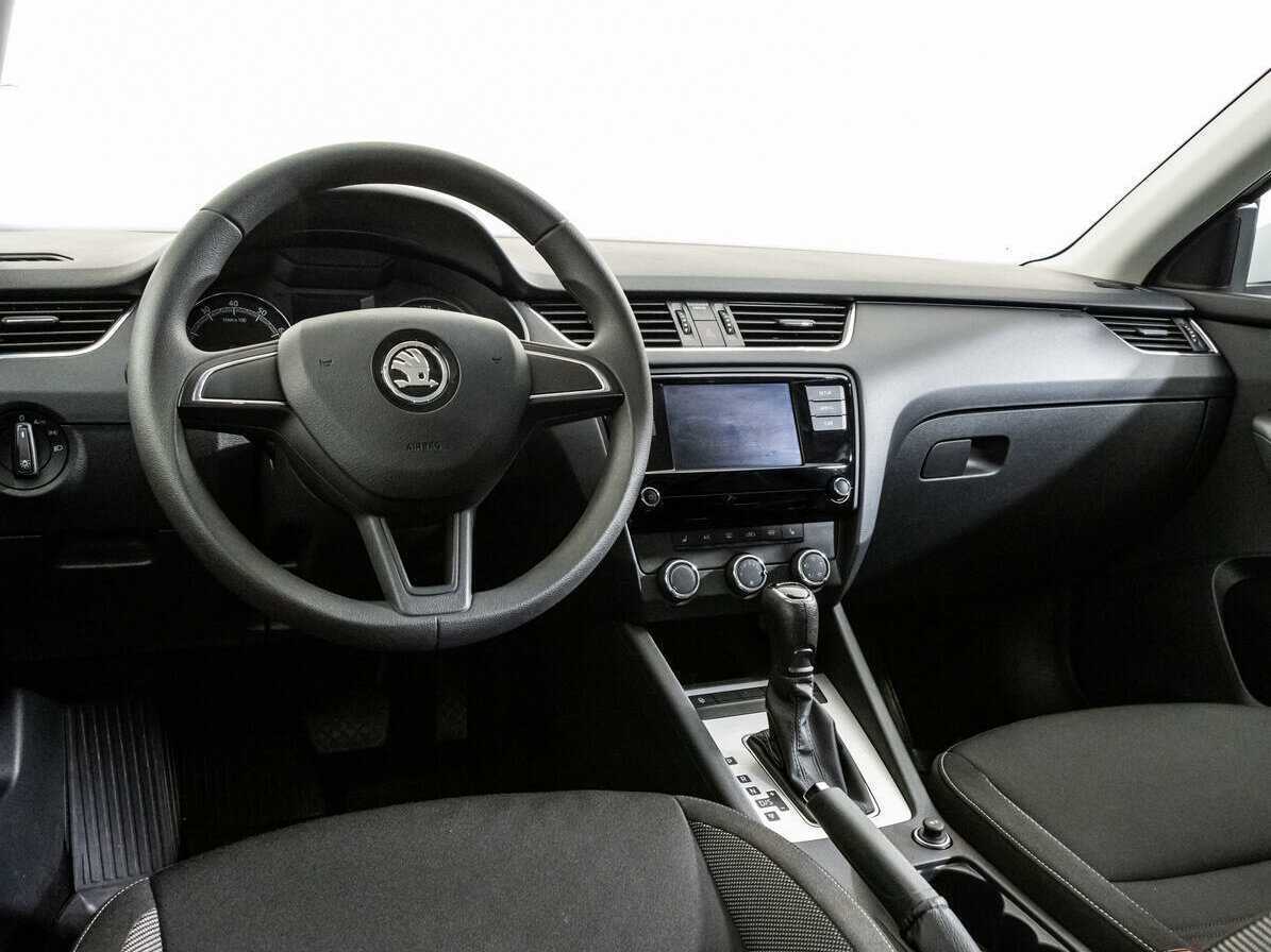 Skoda Octavia, 2018 Фото №11