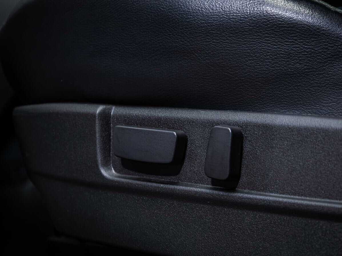 Mitsubishi Pajero Sport, 2015 Фото №14