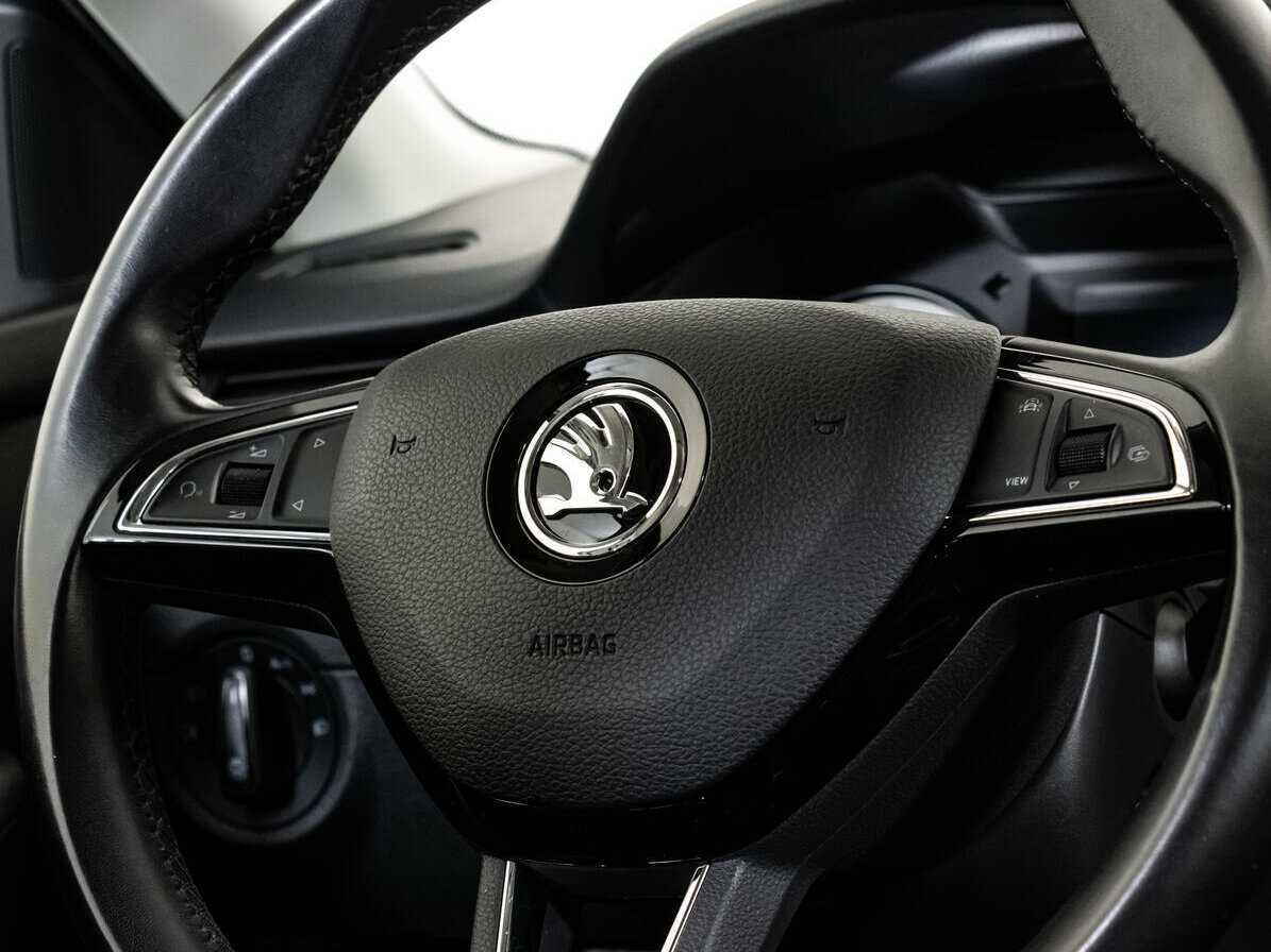 Skoda Octavia, 2019 Фото №11