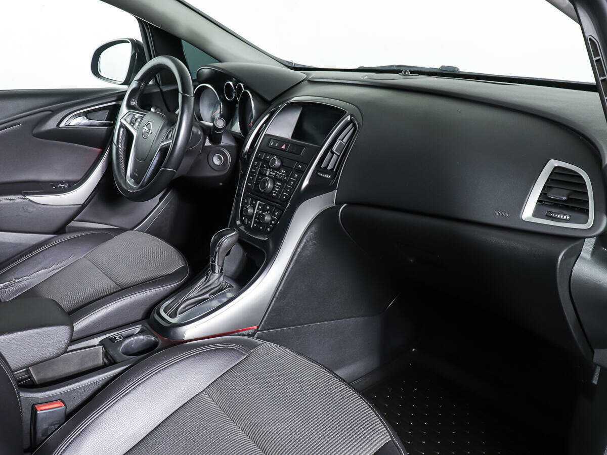 Opel Astra, 2013 - 167 050 км. | Фото №8
