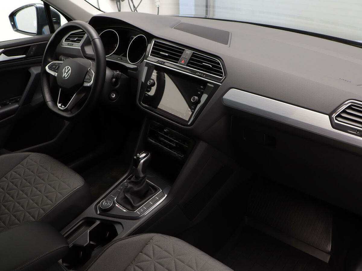 Volkswagen Tiguan, 2022 - 6 950 км. | Фото №7