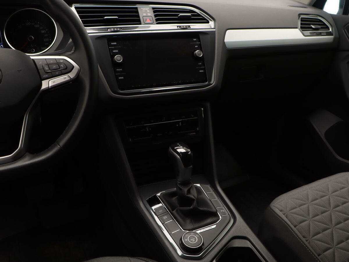 Volkswagen Tiguan, 2022 Фото №16