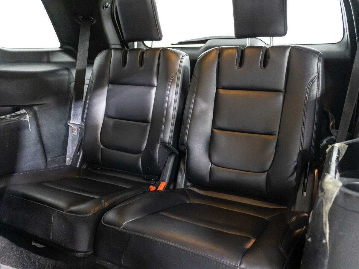 Ford Explorer, 2019 Фото №15