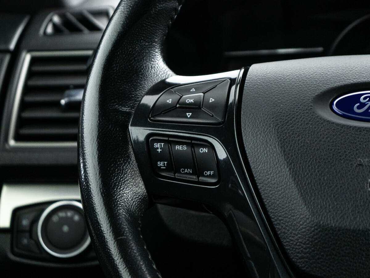 Ford Explorer, 2019 Фото №22