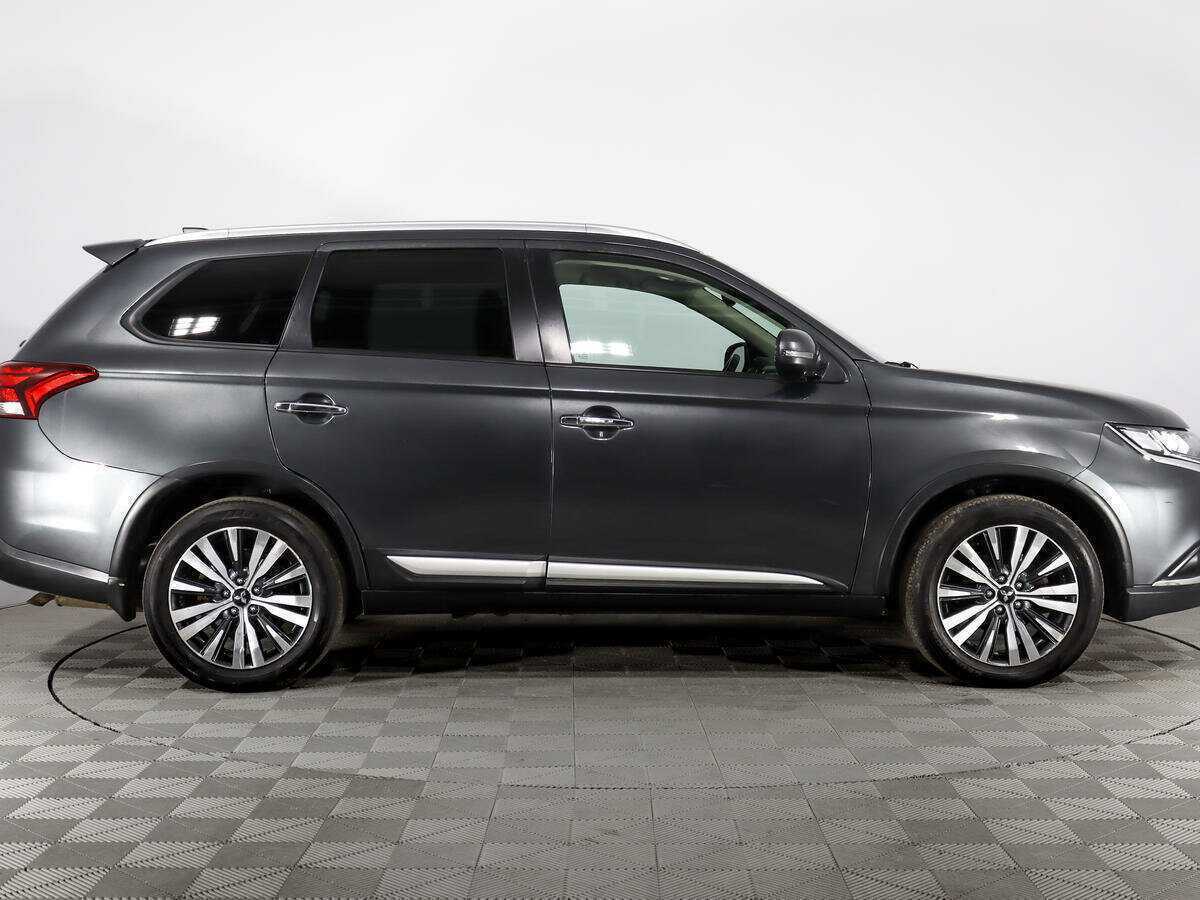 Mitsubishi Outlander, 2019 - 103 928 км. | Фото №4