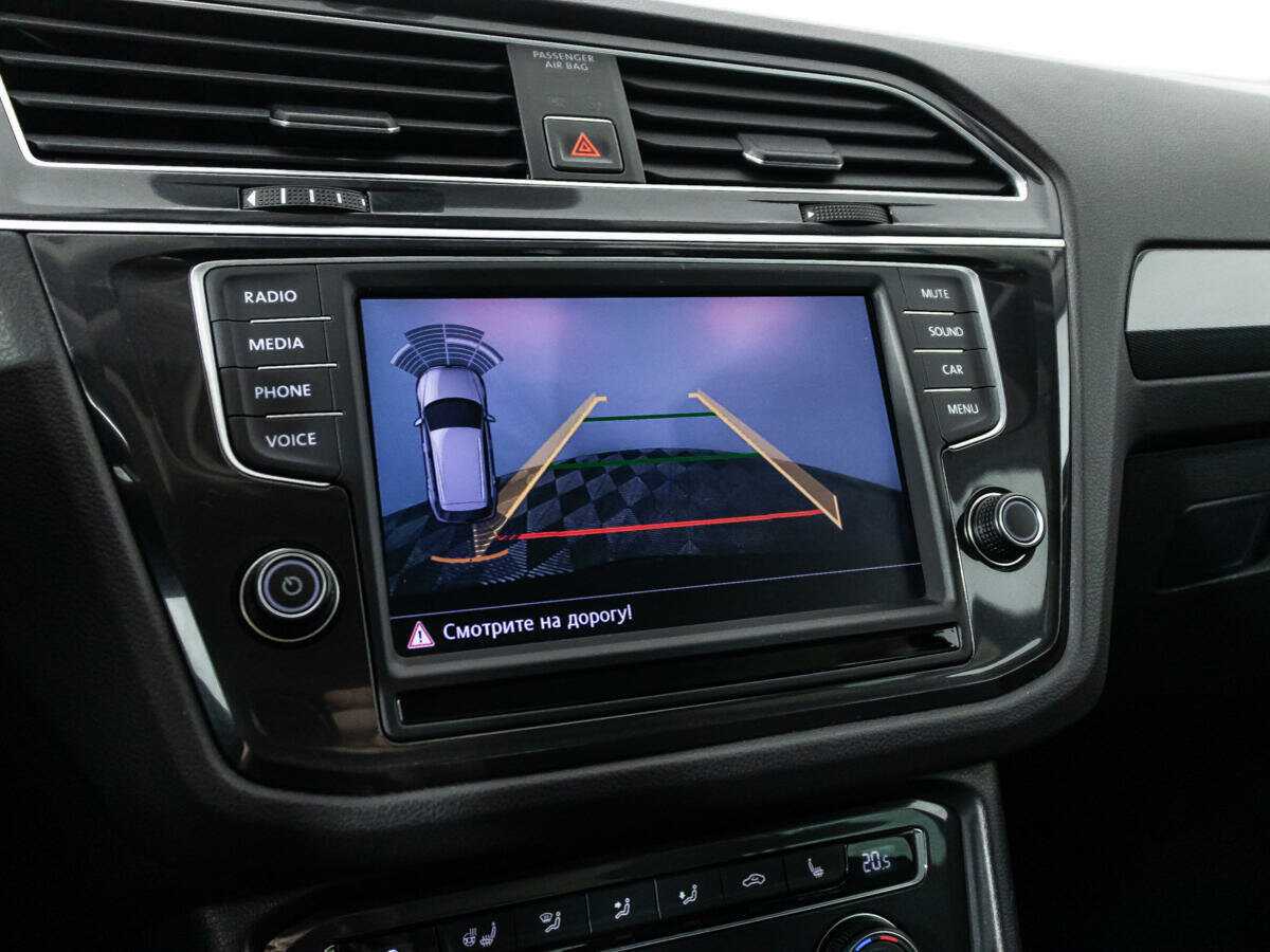 Volkswagen Tiguan, 2017 Фото №16